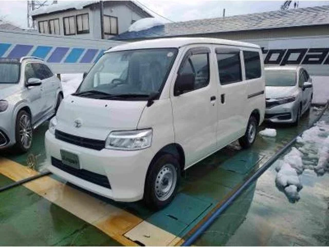Toyota TOWNACE VAN GL 2026 — фото 1, купить с доставкой в Москву