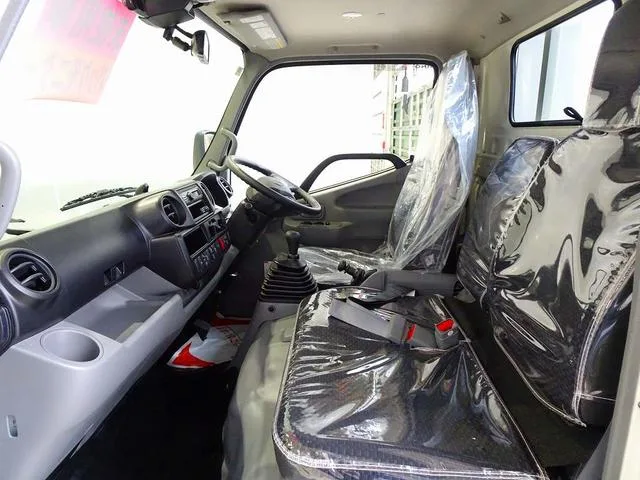 Hino DUTRO 2025 — миниатюра 3