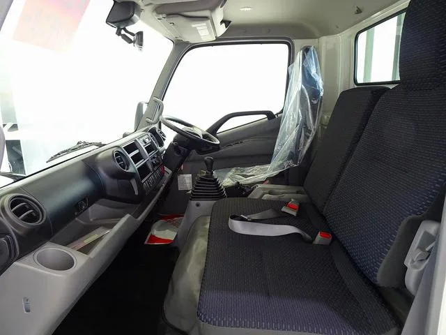 Hino DUTRO HIGH FLOOR 2024 — миниатюра 3