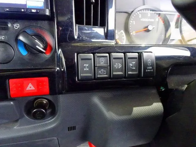Isuzu ELF TRUCK FULL FLATLOW 2023 — миниатюра 3