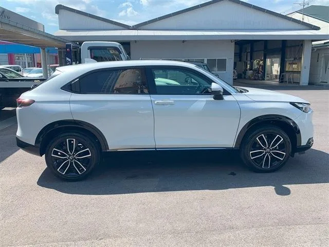 Honda VEZEL E:HEV Z 2024 — миниатюра 2
