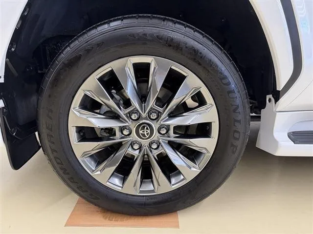 Toyota Land Cruiser ZX 2023 — миниатюра 4