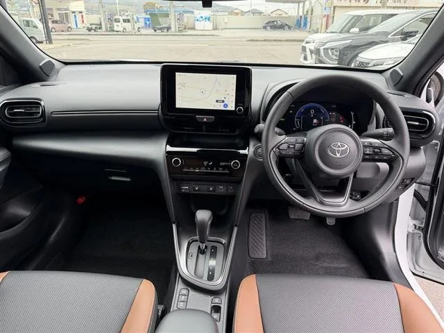 Toyota YARIS CROSS HYBRID Z ADVENTURE 2026 — миниатюра 5