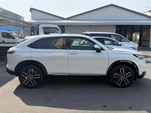 Honda VEZEL E:HEV Z 2024 — миниатюра 2