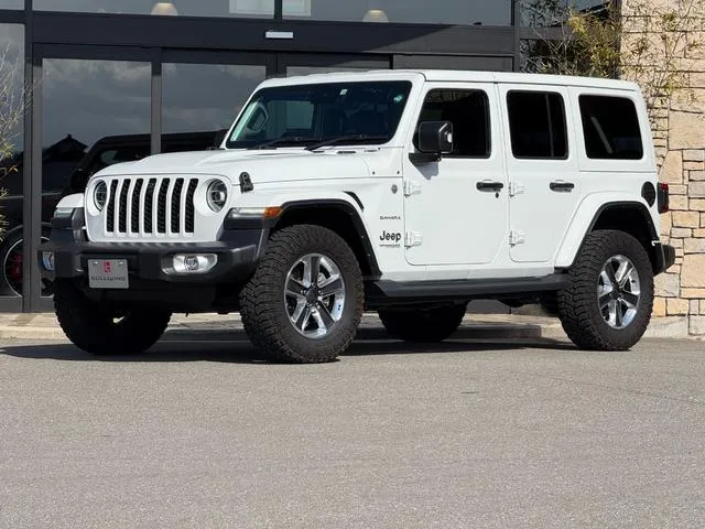 Chrysler Jeep JEEP WRANGLER UNLIMITED SAHARA 2022 — фото 1, купить с доставкой в Москву
