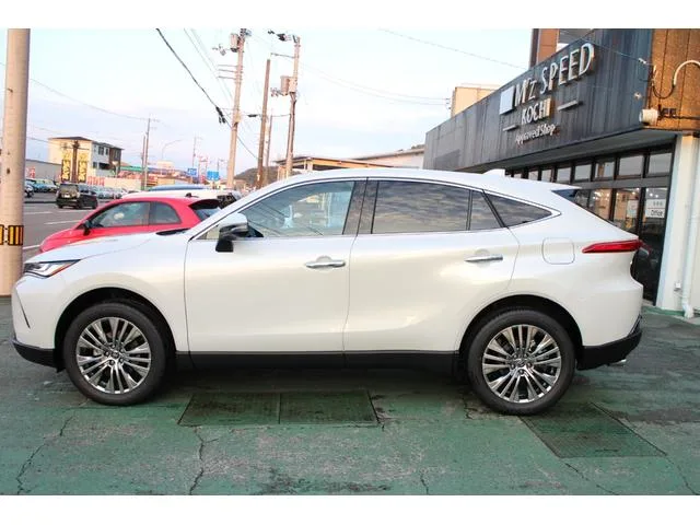 Toyota HARRIER HYBRID Z LEATHER PACKAGE 2026 — миниатюра 4