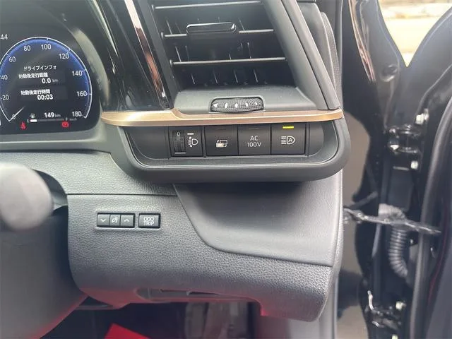 Toyota CROWN CROSSOVER G 2023 — миниатюра 4