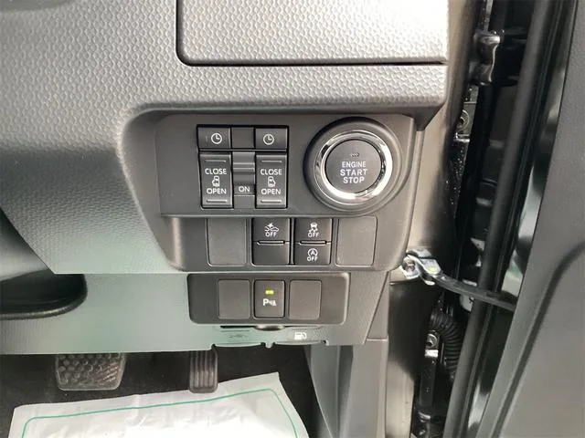 Toyota ROOMY CUSTOM G 2025 — миниатюра 3
