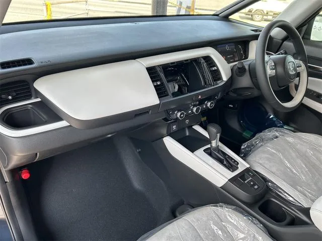 Honda FIT E:HEV HOME 2025 — миниатюра 4