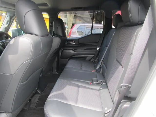 Toyota LAND CRUISER 250 VX 2024 — миниатюра 4