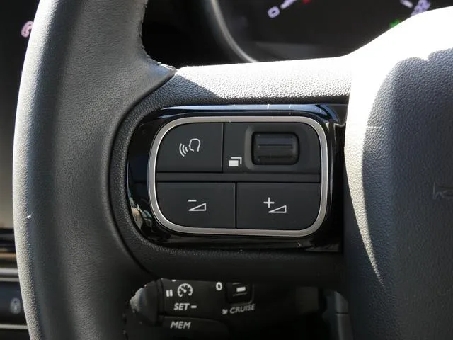 Citroen C3 AIRCROSS SHINE PACK BLUE HDI 2023 — миниатюра 2