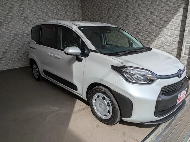Toyota SIENTA HYBRID X 2024 — миниатюра 3
