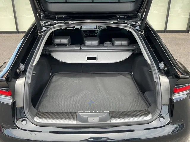 Toyota Prius Z 2024 — миниатюра 3