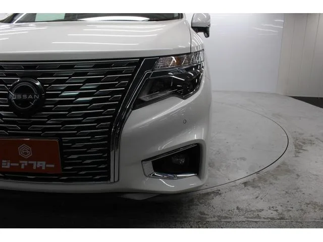 Nissan ELGRAND 250HIGHWAY STAR S 2024 — миниатюра 4