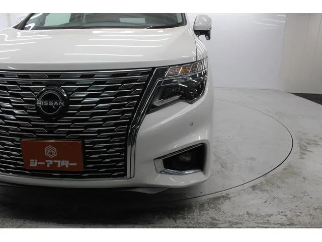 Nissan ELGRAND 250HIGHWAY STAR S 2024 — миниатюра 4