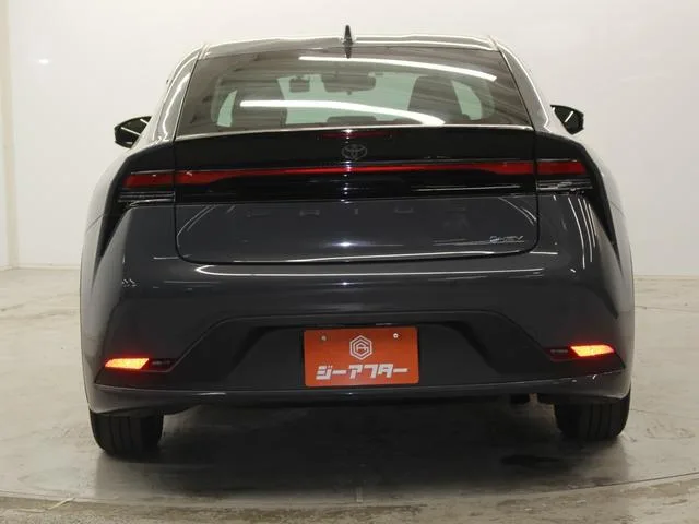 Toyota Prius U 2023 — миниатюра 5