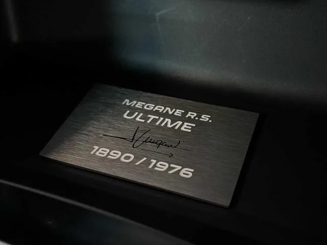 Renault Megane R.S.ULTIME 2024 — миниатюра 2