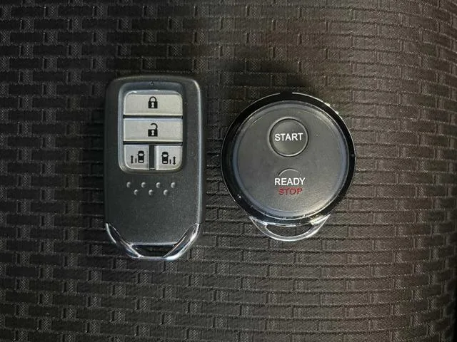 Honda STEPWAGON SPADA SPADA COOL SPIRIT HONDA SENSING 2022 — миниатюра 2