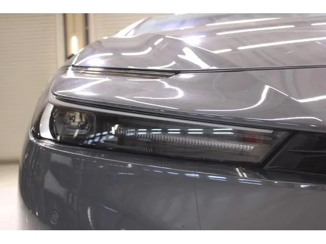 Toyota Prius Z 2023 — миниатюра 5