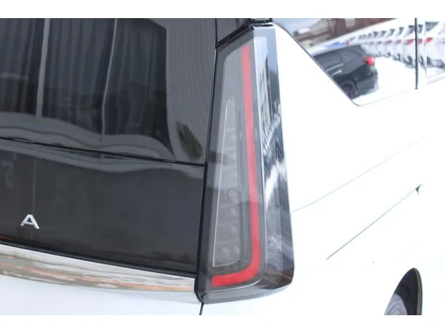 Nissan SERENA HIGHWAY STAR V 2023 — миниатюра 5