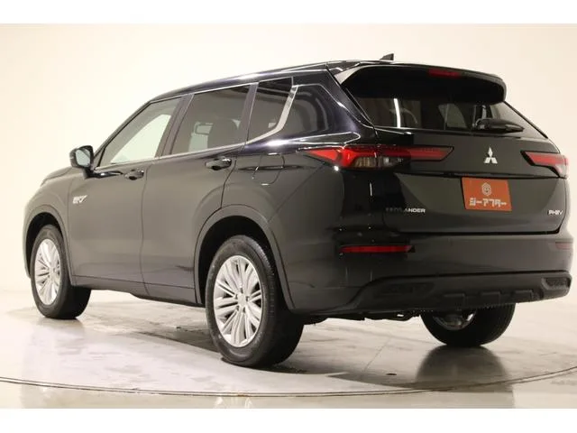 Mitsubishi OUTLANDER PHEV M 2022 — миниатюра 3