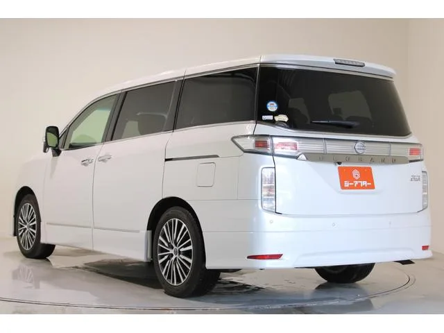 Nissan ELGRAND 250HIGHWAY STAR S 2024 — миниатюра 3