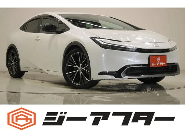 Toyota Prius Z 2023 — фото 1, купить с доставкой в Москву