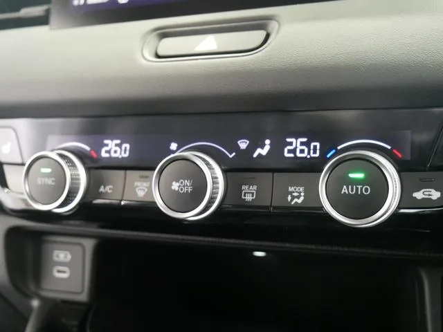 Honda VEZEL E:HEV Z 2024 — миниатюра 2