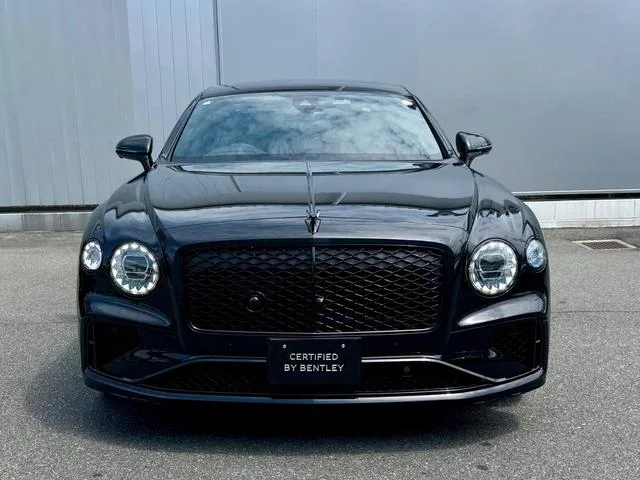 Bentley Flying Spur HYBRID 2025 — миниатюра 3