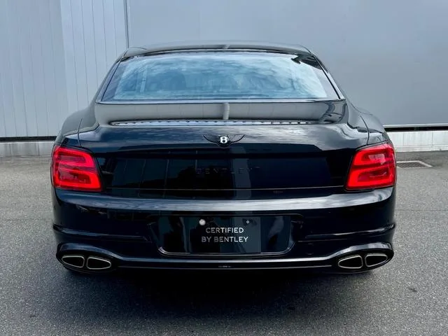 Bentley Flying Spur HYBRID 2025 — миниатюра 4
