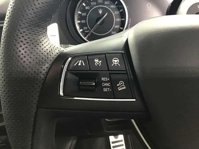 Maserati Levante GT HYBRID 2022 — миниатюра 5
