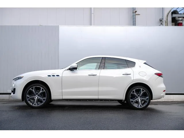 Maserati Levante GT HYBRID 2024 — миниатюра 2