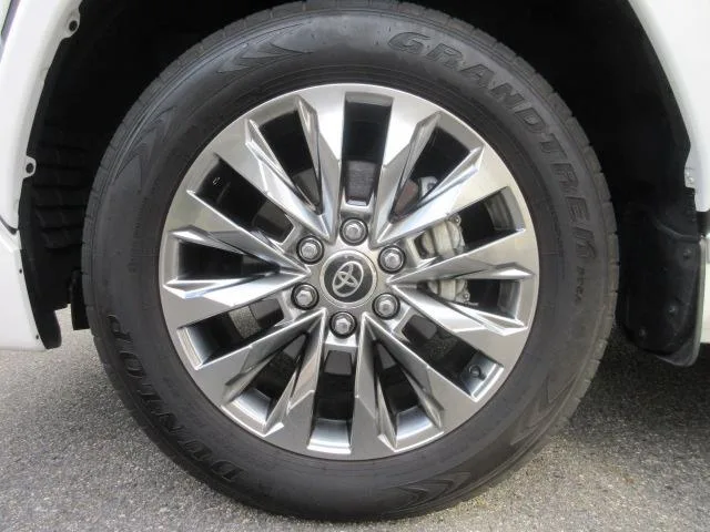 Toyota Land Cruiser ZX 2023 — миниатюра 3