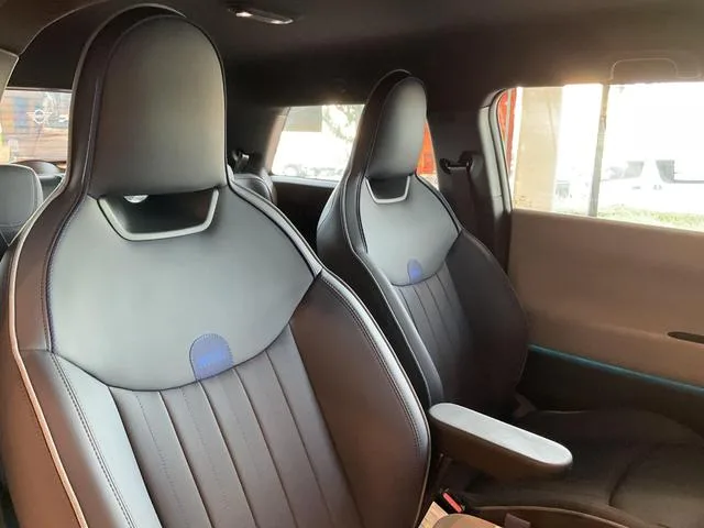 MINI MINI COOPER SE FAVOURED TRIM 2025 — миниатюра 5