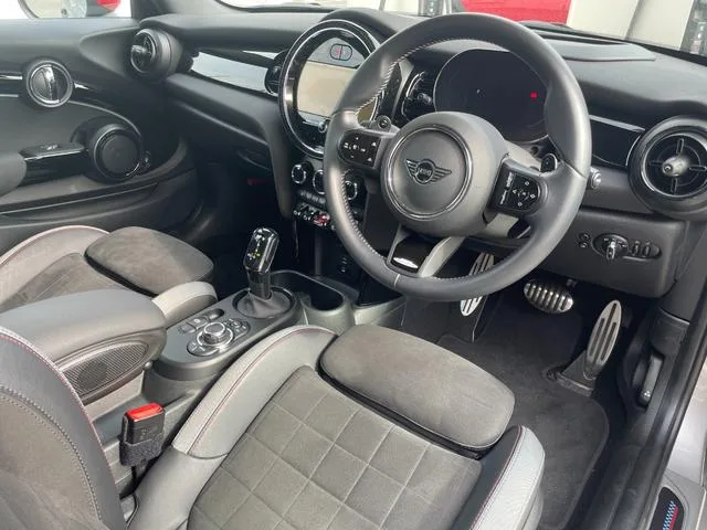 MINI MINI JOHN COOPER WORKS PREMIUM PLUS PACKAGE JOHN COOPER WORKS TRIM 2023 — миниатюра 4