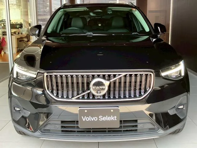 Volvo XC40 ULTRA B4 AWD 2024 — миниатюра 2