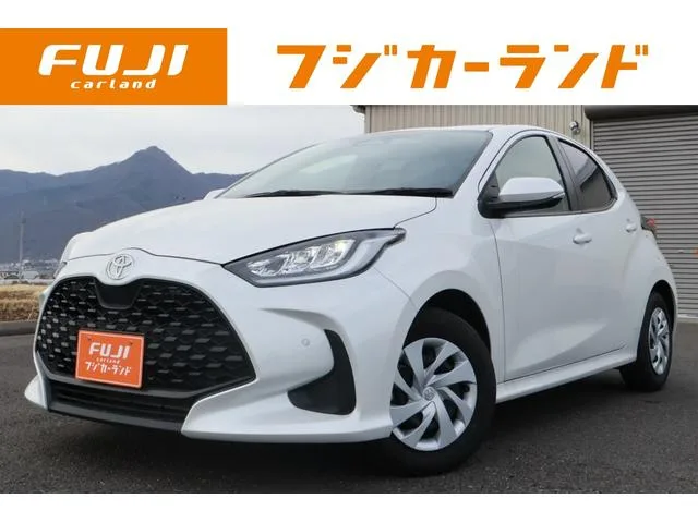 Toyota Yaris HYBRID G 2024 — фото 1, купить с доставкой в Москву