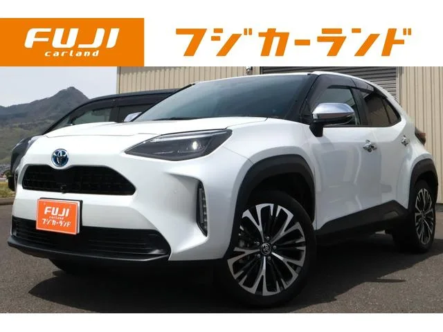 Toyota YARIS CROSS HYBRID Z 2023 — фото 1, купить с доставкой в Москву