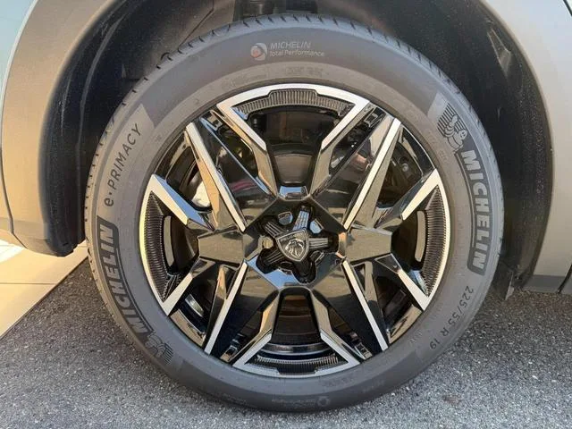 Peugeot 3008 GT HYBRID ALCANTARA PACKAGE 2025 — миниатюра 5