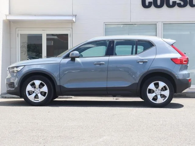 Volvo XC40 B3 MOMENTUM 2022 — миниатюра 3