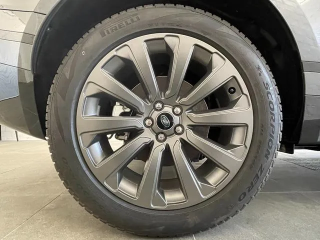 Land Rover Range Rover Velar R DYNAMIC S D200 2023 — миниатюра 5