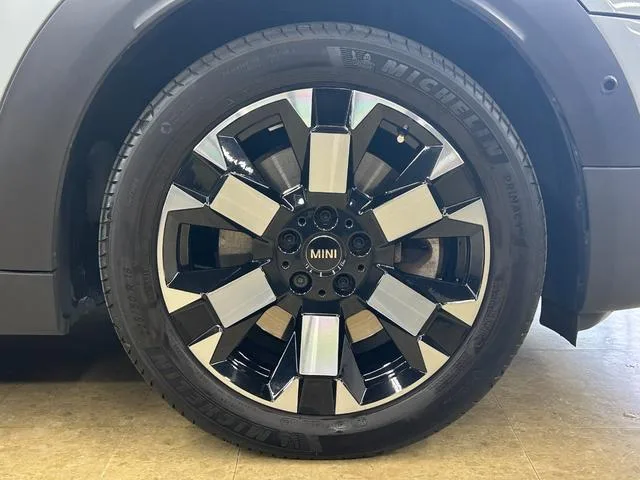 MINI MINI 2022 — миниатюра 2