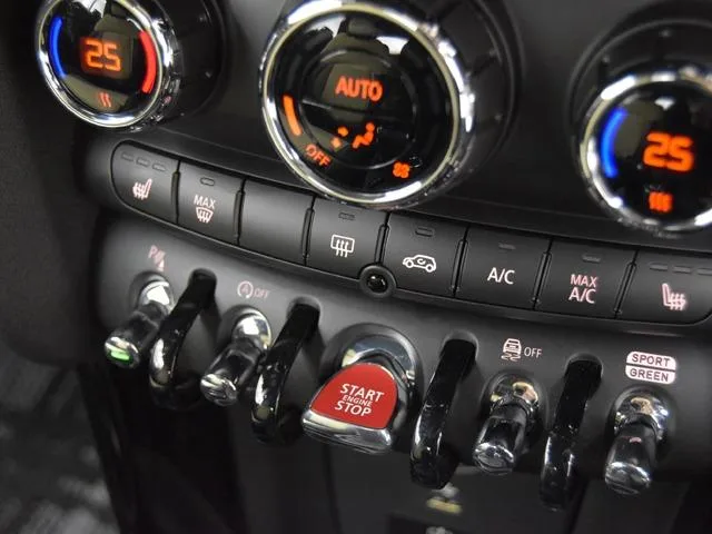 MINI MINI COOPER S CONVERTIBLE RESOLUTE EDITION 2023 — миниатюра 4