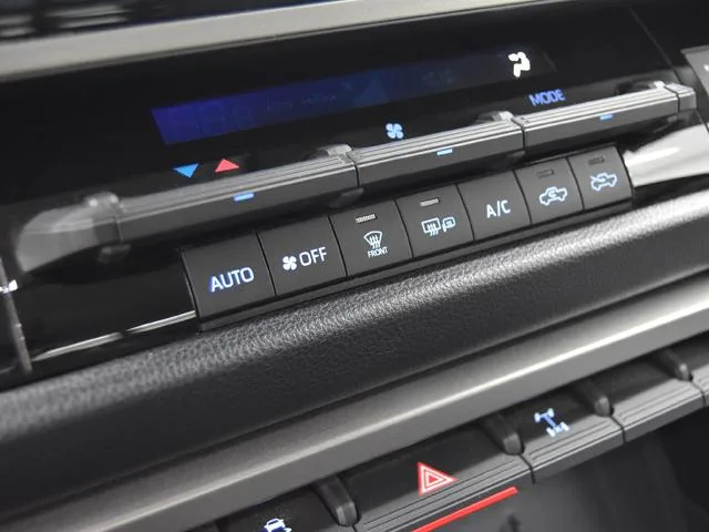 America Toyota TUNDRA SR5 2023 — миниатюра 4