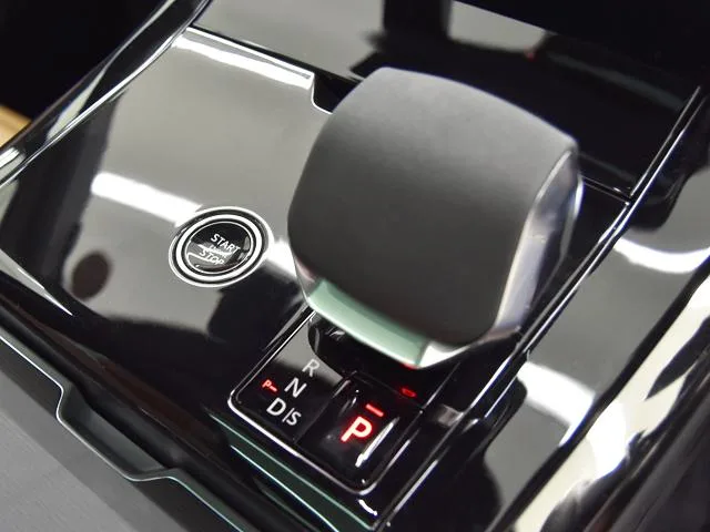 Land Rover Range Rover Sport AUTOBIOGRAPHY D300 2023 — миниатюра 4