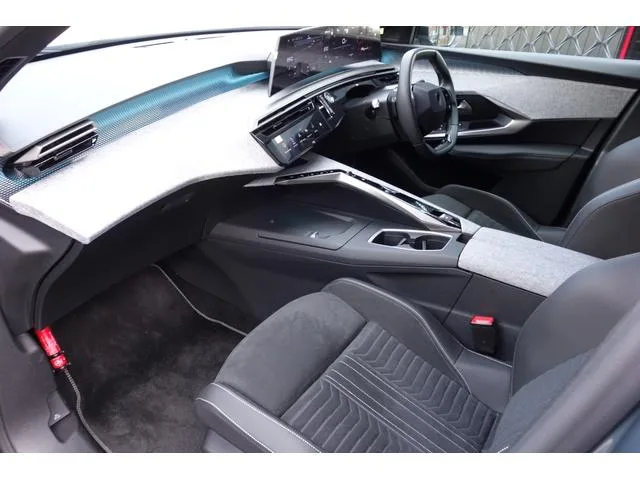 Peugeot 3008 GT HYBRID ALCANTARA PACKAGE 2025 — миниатюра 4