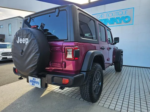 Chrysler Jeep JEEP WRANGLER UNLIMITED SPORT LIMITED EDITION WITH SUNRIDER FLIP TOP FOR HARDTOP 2024 — миниатюра 2