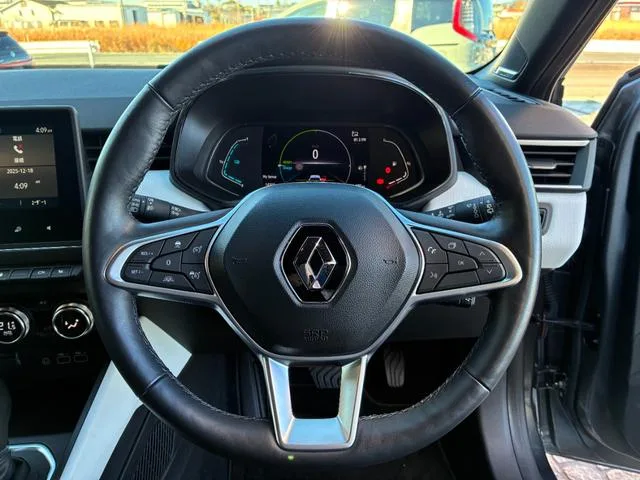 Renault LUTECIA ENTRACTE E-TECH FULL HYBRID 2024 — миниатюра 4