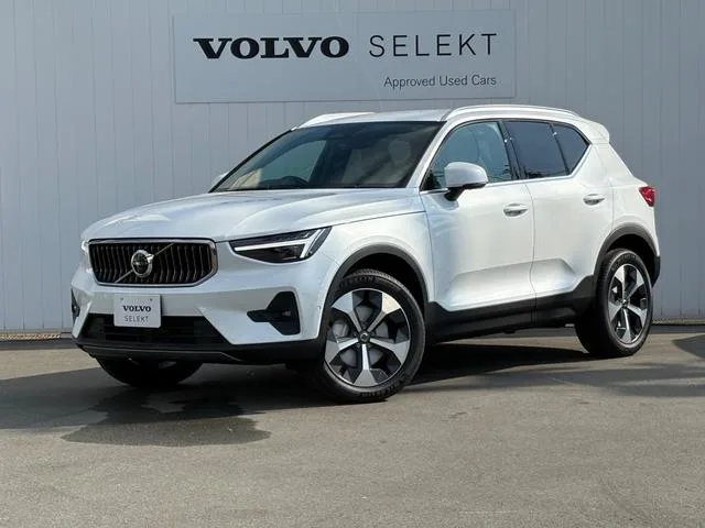 Volvo XC40 ULTRA B4 AWD 2025 — фото 1, купить с доставкой в Москву