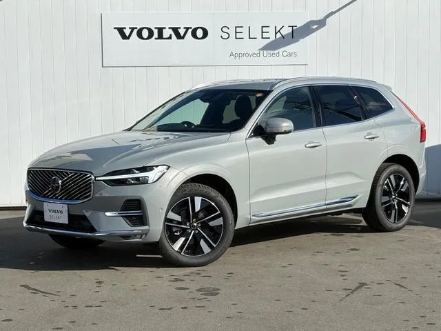 Volvo XC60 PLUS B5 2025 — фото 1, купить с доставкой в Москву